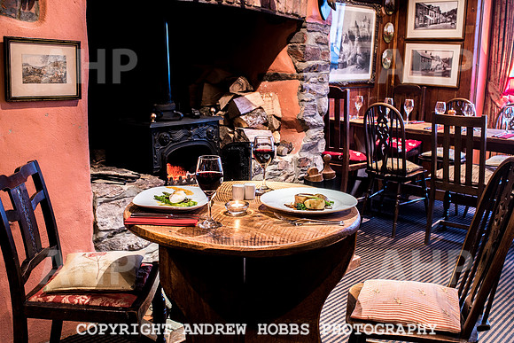 Woods Bar and Restaurant-4440