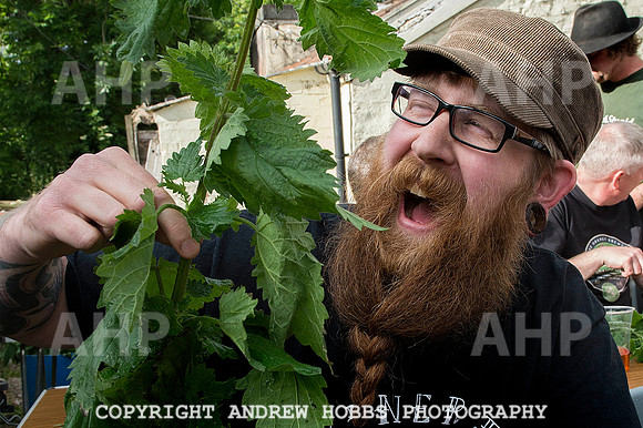 World Nettle Eating Championship 2015_8588