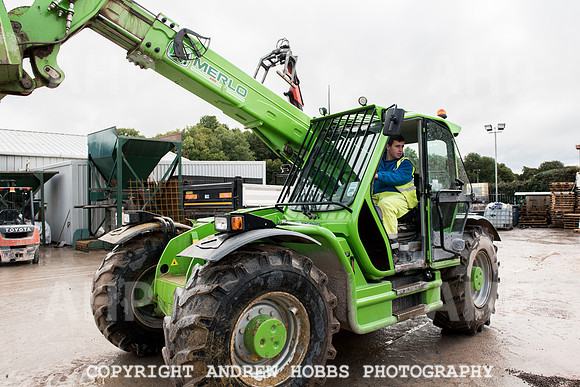 Apprentices A J Champion Ltd-4575
