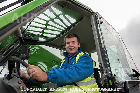 Apprentices A J Champion Ltd-4552