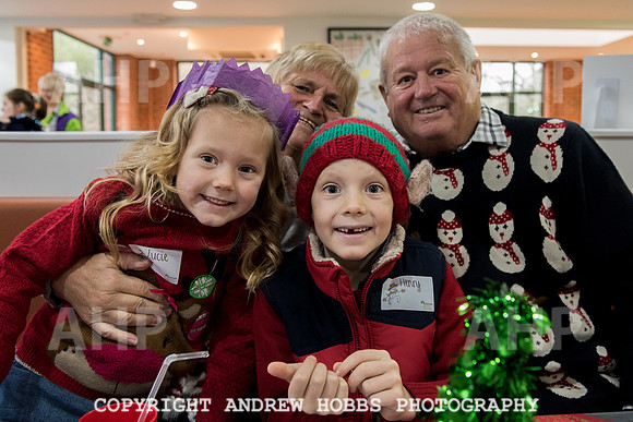 Wyevale Christmas breakfast and tinsel-7852