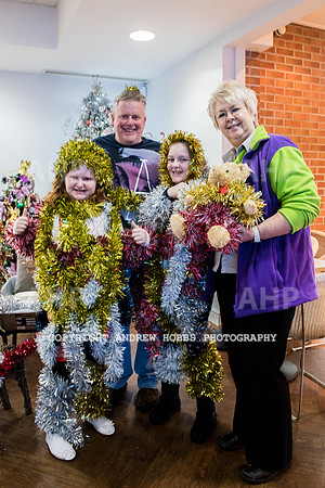 Wyevale Christmas breakfast and tinsel-7916