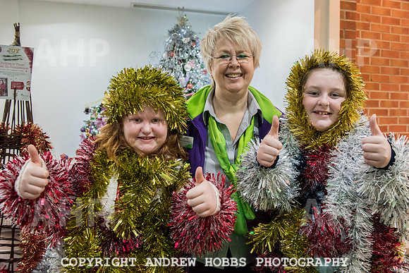 Wyevale Christmas breakfast and tinsel-7933