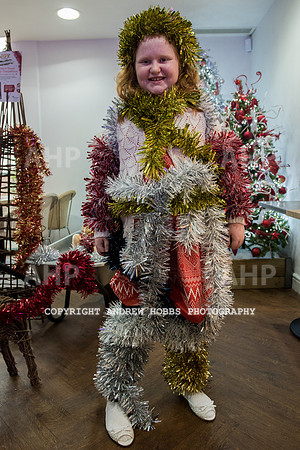 Wyevale Christmas breakfast and tinsel-7870