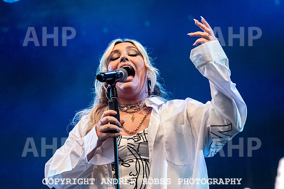 Ella Henderson - Camp Bestival 2023-8282