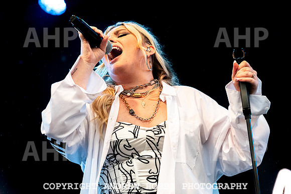 Ella Henderson - Camp Bestival 2023-8331