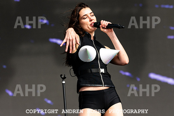 Confidence Man -  Boardmasters 2023-2400