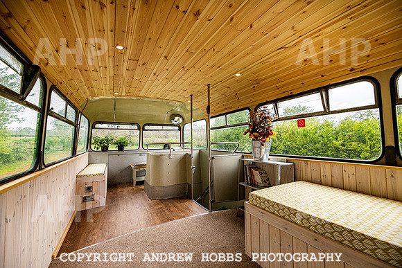 Bus-7547
