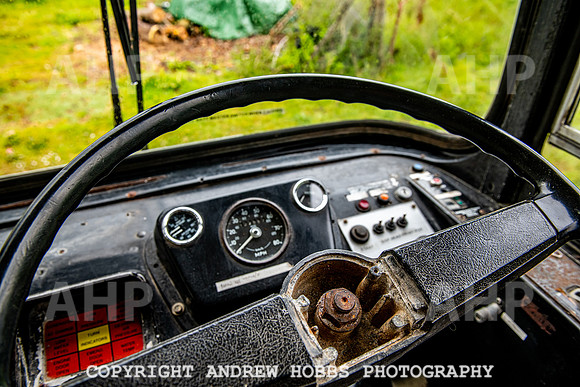 Bus-7598