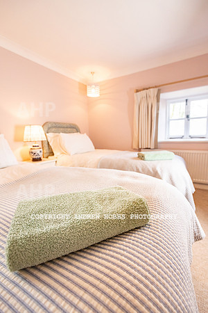 Middle Leys - Leys Cottages_HOB_4738