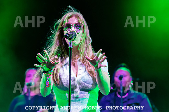 Becky Hill - Camp Bestival 2021-7199