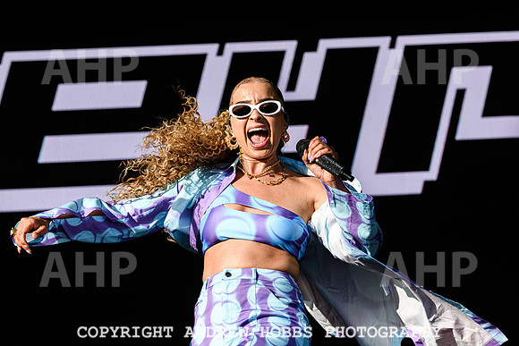 Ella Eyre - NASS 2022-3224