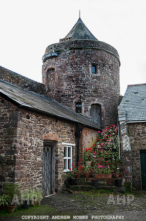 Tiverton Castle 001