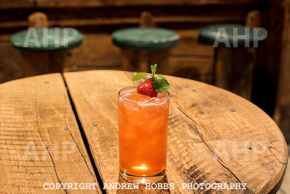Woods Bar and Restaurant-4459