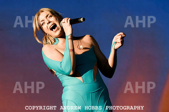 Becky Hill - NASS 2022-2087